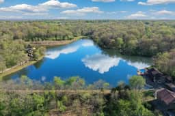 Sunrise Lake House - Image 2